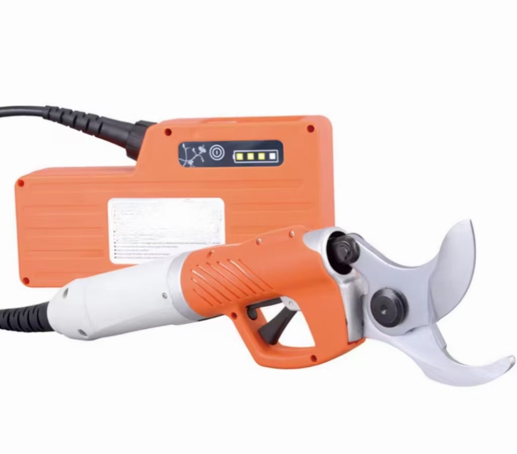 Gardening Tools To Cut Branches - 2026 Cesoie da giardino senza fili